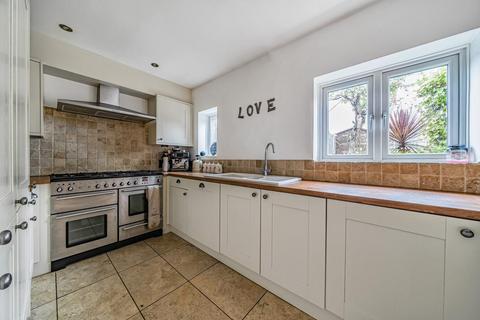 13 Barham Road, Chislehurst, BR7 6HU