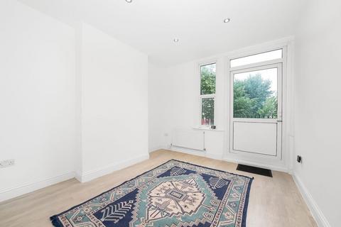 2 bedroom apartment for sale, Nunhead Green, Peckham, SE15