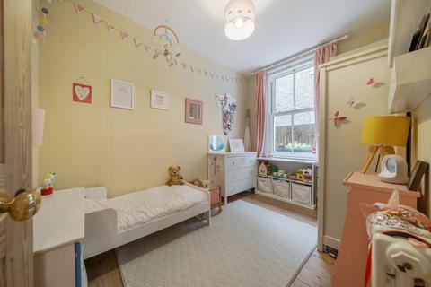74 Waldron Road, London, SW18 3TD