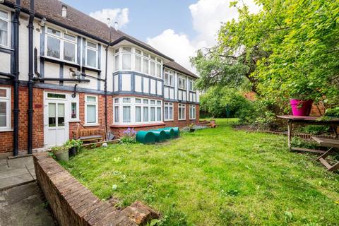 Flat 4, Grove Court Addington Grove, London, SE26 4JS