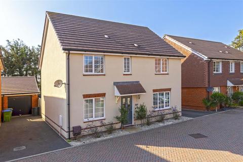 4 bedroom detached house for sale, Bennett Gardens, Ferring, Worthing