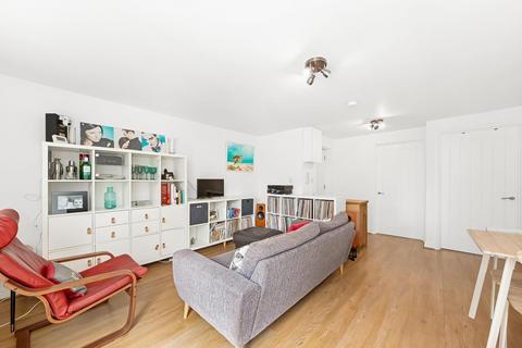 2 bedroom apartment for sale, Newent Close, Peckham, SE15