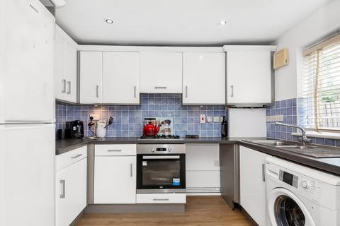 2 bedroom apartment for sale, Newent Close, Peckham, SE15