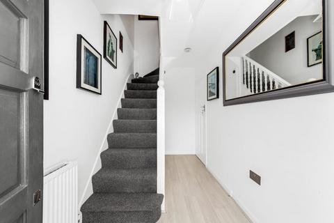 5 Cameron Road, London, SE6 4DJ