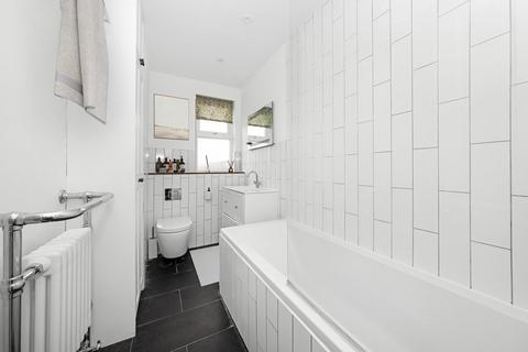 2 bedroom apartment for sale, Byne Road Sydenham