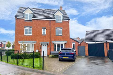 4 bedroom detached house for sale, Birstall Meadow Road, Birstall, Leicester, LE4 3NF