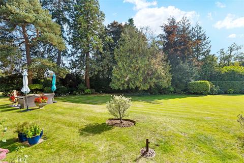 2 bedroom apartment for sale, Wray Common Road, Reigate, Surrey, RH2