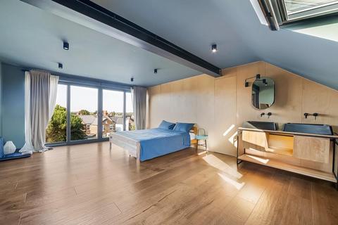 1 Clowders Road, London, SE6 4DA