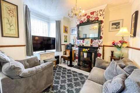 2 bedroom terraced house for sale, Park Avenue, Northfleet, DA11