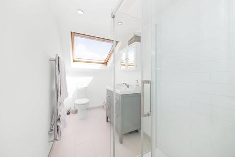 25 Belvoir Road, London, SE22 0QY