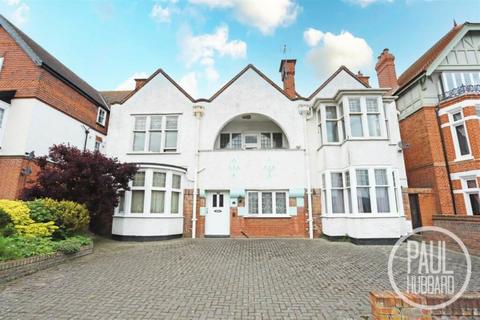 4 bedroom maisonette for sale, Kirkley Cliff Road, Lowestoft NR33