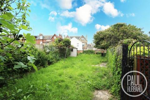 4 bedroom maisonette for sale, Kirkley Cliff Road, Lowestoft NR33