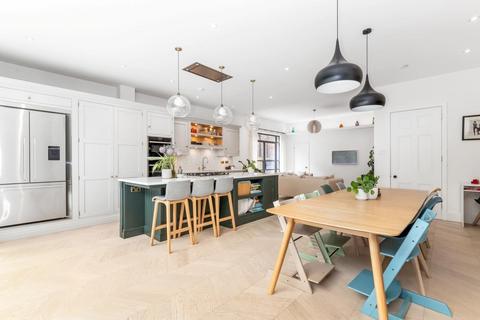 4 Allenby Road, London, SE23 2RQ