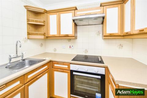 1 bedroom retirement property to rent, Friern Watch Avenue, London N12