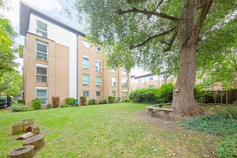 1 bedroom apartment for sale, Highwood Close, East Dulwich, London ,SE22