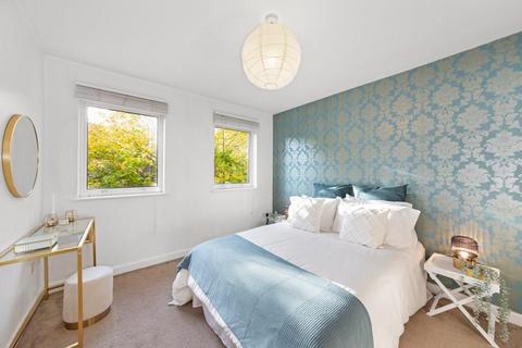 1 bedroom apartment for sale, Highwood Close, East Dulwich, London ,SE22