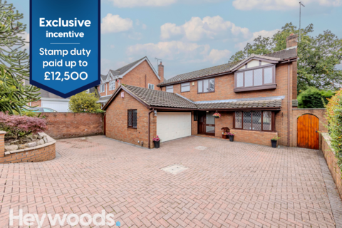 4 bedroom detached house for sale, Castel Close, Seabridge, Newcastle-under-Lyme