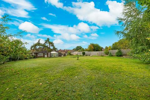 3 bedroom detached bungalow for sale, Stanley Park Road, Wallington