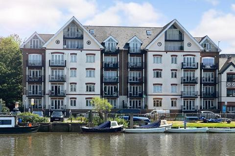 2 bedroom apartment for sale, Steadfast Road, Kingston Upon Thames KT1