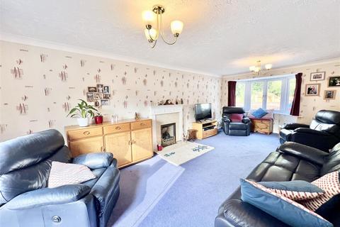 32 Anvil Way, Springfield, Chelmsford, CM1 6SZ