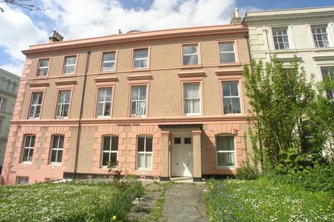 2 bedroom flat to rent, Torrington Court, Plymouth PL4