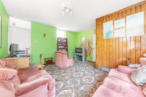 3 bedroom maisonette for sale, Milkwood Road Herne Hill