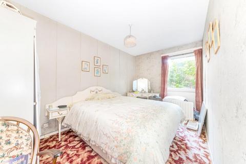 3 bedroom maisonette for sale, Milkwood Road Herne Hill