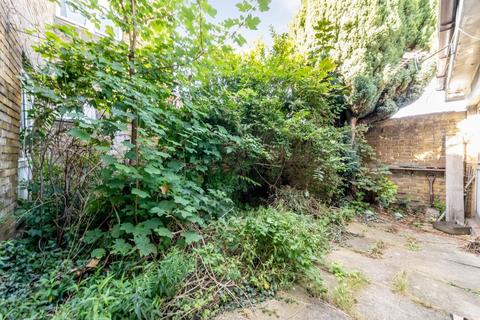 3 bedroom maisonette for sale, Milkwood Road Herne Hill