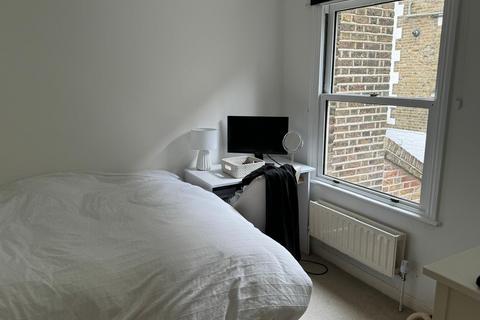 3 bedroom barn conversion to rent, Orbain Road, Fulham