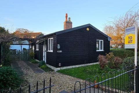 2 bedroom detached bungalow to rent, Thorpe Road, Melton Mowbray