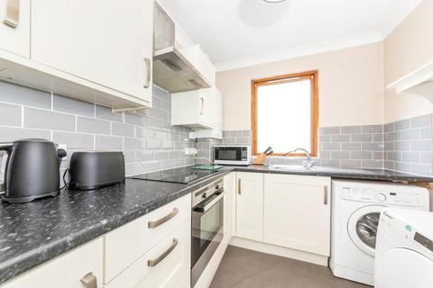 2 bedroom apartment for sale, Landcroft Road, East Dulwich, London, SE22