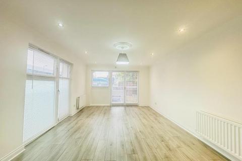 2 bedroom flat to rent, Minerva Way, Finnieston, Glasgow, G3