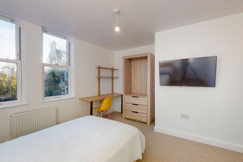 2 bedroom house to rent, Derby Road, LE11 LE11