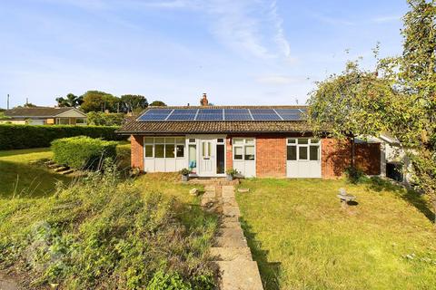 4 bedroom detached bungalow for sale, The Street, Rockland St. Mary, Norwich