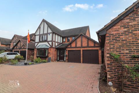 4 bedroom detached house for sale, Brancaster Close, Amington