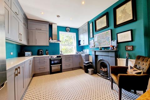 2 bedroom flat for sale, Shirland Road, London W9