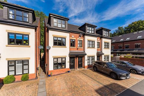 4 bedroom townhouse for sale, Woodland Grange, Manchester M28