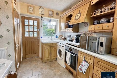 3 bedroom terraced house for sale, Valley Road, Dewsbury