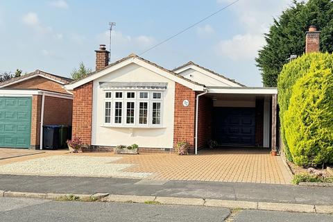 2 bedroom detached bungalow for sale, Woodcote Avenue, Kenilworth