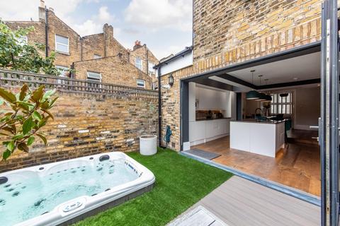 108 Railton Road, London, SE24 0JY