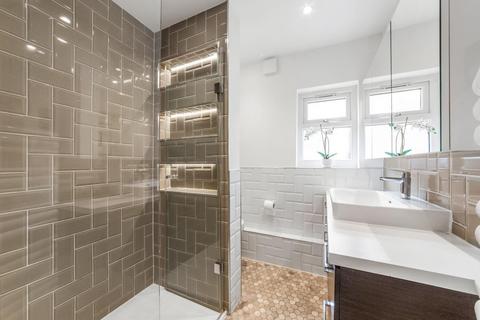 108 Railton Road, London, SE24 0JY