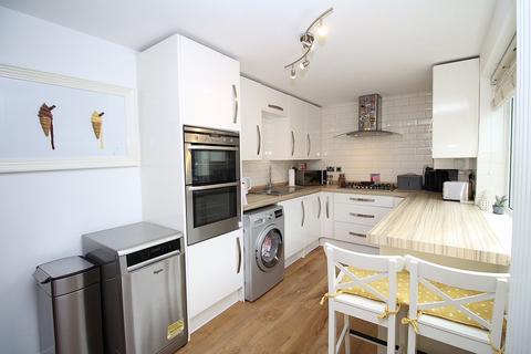 2 bedroom flat for sale, Albemarle Road, Beckenham BR3