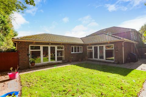 4 bedroom bungalow for sale, Beatrice Road, Worsley, Manchester, M28 2TN