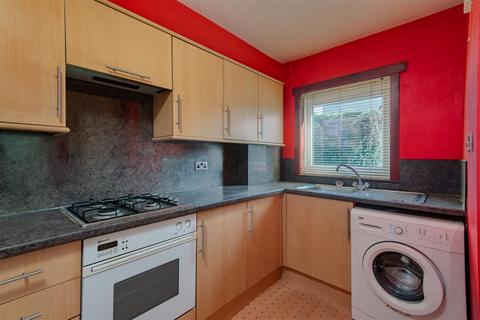 2 bedroom end of terrace house for sale, Charleston Drive, Dundee DD2