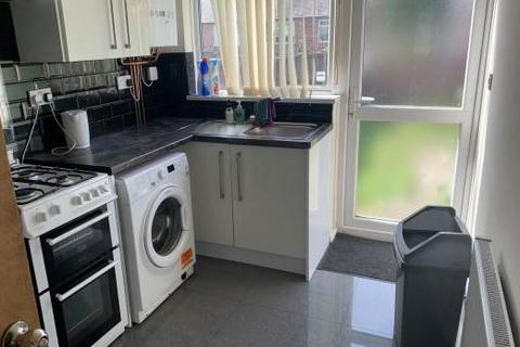 4 bedroom end of terrace house to rent, *£120pppw excl bills* Rolleston Drive, Lenton, NG7 1LA