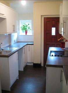 3 bedroom semi-detached house to rent, *£106pppw excl bills* Beeston, Road Dunkirk, Nottingham, NG7 2JP