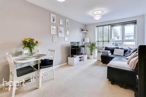 1 bedroom flat for sale, Burway Close, South Croydon