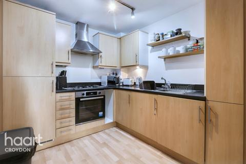 1 bedroom flat for sale, Burway Close, South Croydon