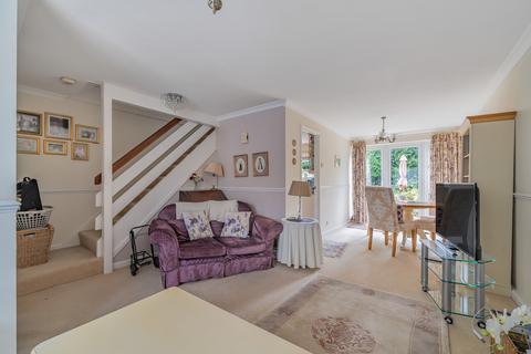 11 Abingdon Close, Woking, GU21 3JD