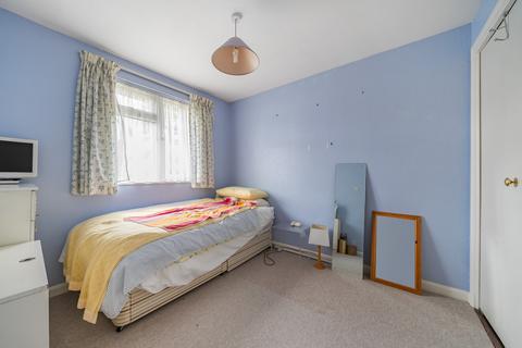 11 Abingdon Close, Woking, GU21 3JD